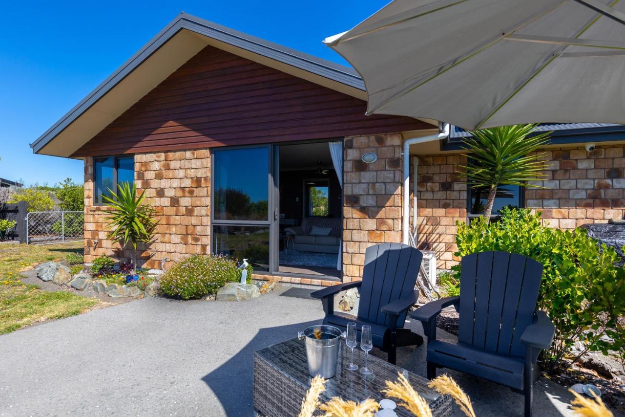 Ocean View Beachfront Apartment Blenheim Exterior foto