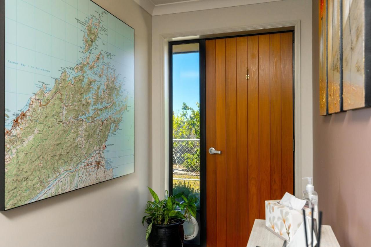 Ocean View Beachfront Apartment Blenheim Exterior foto